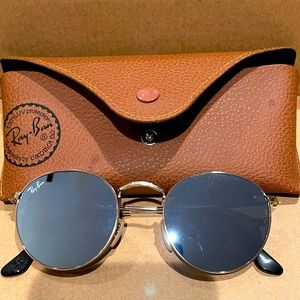 Authentic Ray-Ban, sunglasses, women’s, never worn new case